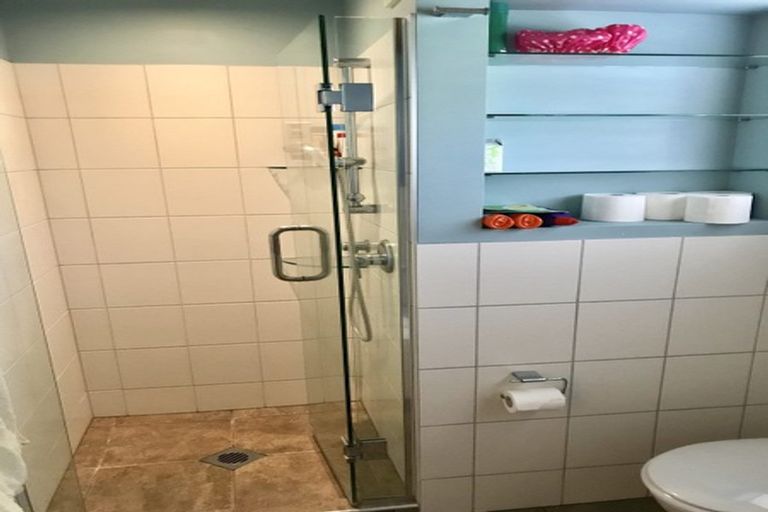 Photo of property in 36 Peter Terrace, Castor Bay, Auckland, 0620