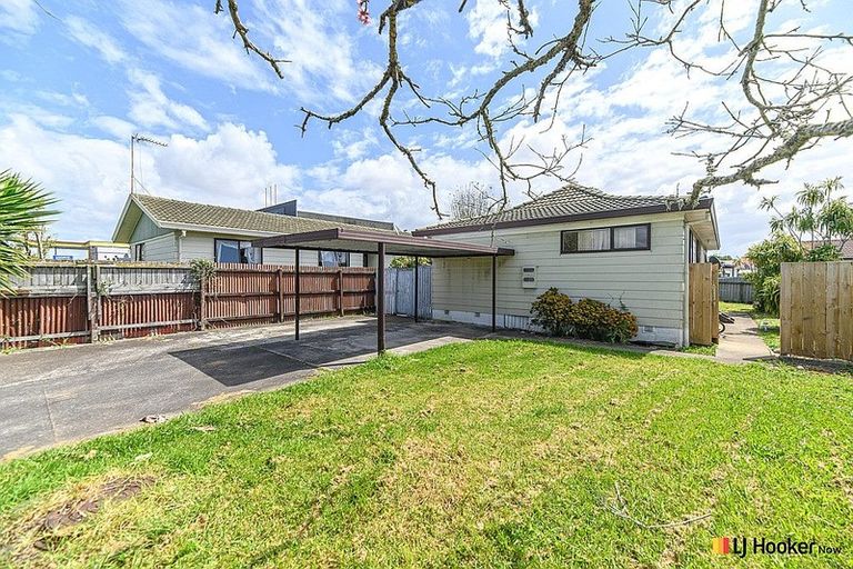 Photo of property in 2/190 Te Irirangi Drive, Flat Bush, Auckland, 2019