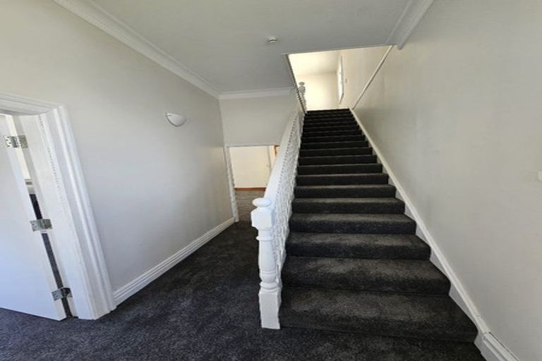 Photo of property in 38 Macdonald Crescent, Te Aro, Wellington, 6011