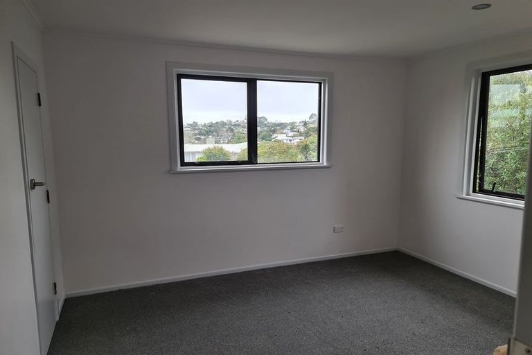Photo of property in 13 Wylie Avenue, Sunnynook, Auckland, 0620