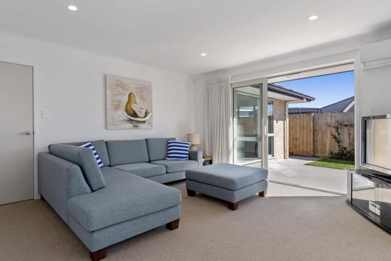 Photo of property in 6 Batty Street, Papamoa Beach, Papamoa, 3118