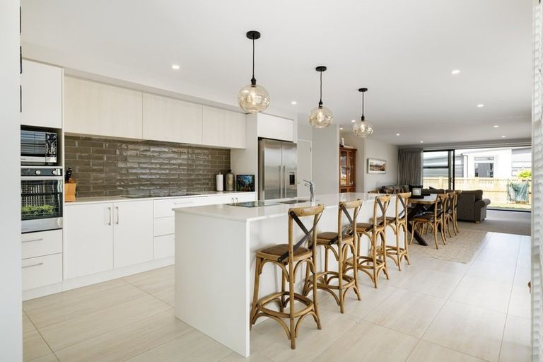 Photo of property in 2 Te Ataiti Lane, Pyes Pa, Tauranga, 3112