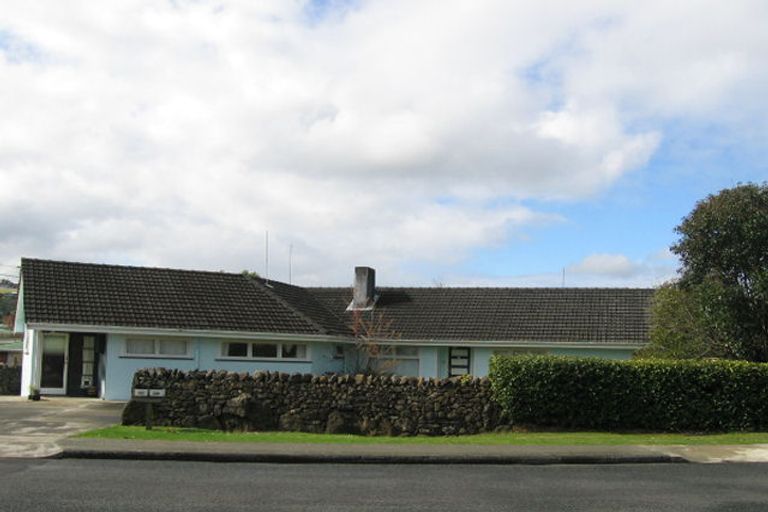 Photo of property in 38 Cairnfield Road, Kensington, Whangarei, 0112