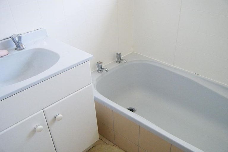 Photo of property in 7 Kearney Place, Massey, Auckland, 0614