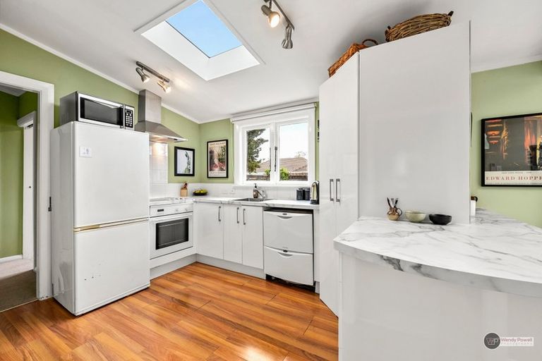 Photo of property in 6 Sandford Street, Trentham, Upper Hutt, 5018