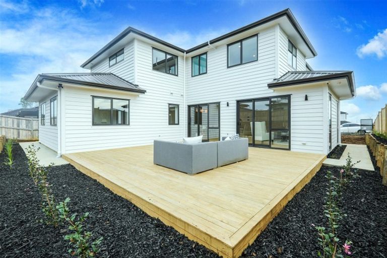 Photo of property in 18 Hutukawa Drive, Beachlands, Auckland, 2018