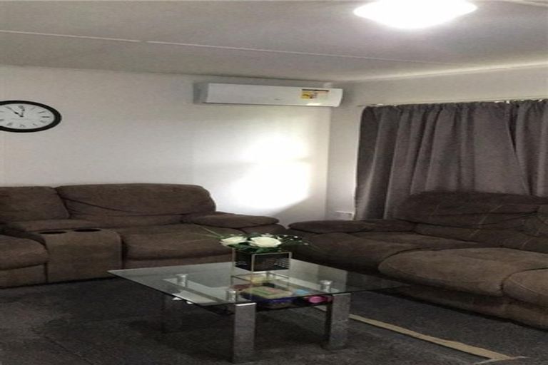 Photo of property in 2/707 Alexandra Street, Parkvale, Hastings, 4122