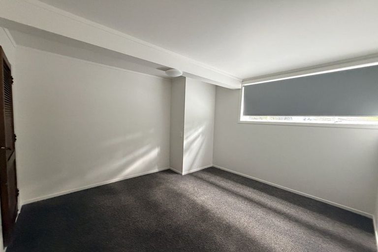 Photo of property in 30 Glencourt Place, Glenfield, Auckland, 0629