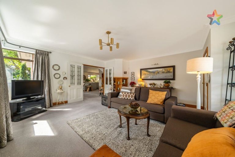 Photo of property in 2/17 Puriri Street, Woburn, Lower Hutt, 5010