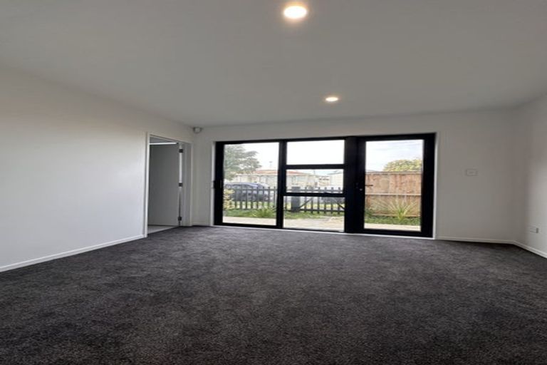 Photo of property in 2/2a Cambridge Road, Manurewa, Auckland, 2102