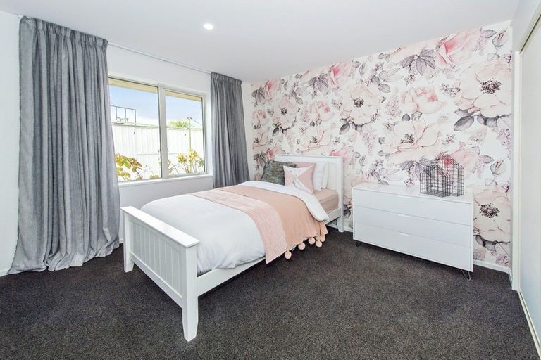 Photo of property in 4 Goldie Place, Rolleston, 7614