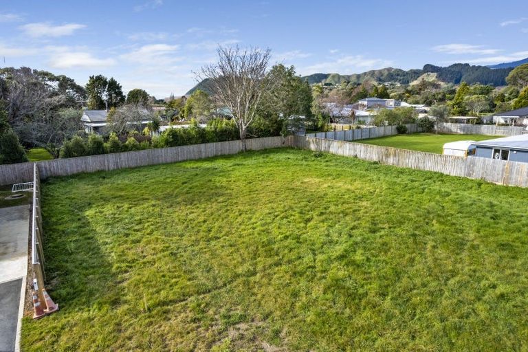Photo of property in 10 Ropata Te Ao Way, Otaki, 5512