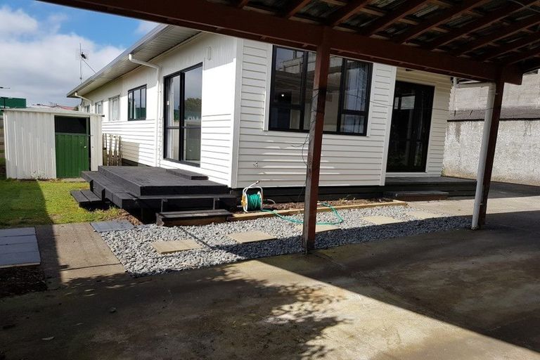 Photo of property in 3/24 Hori Street, Vogeltown, New Plymouth, 4310