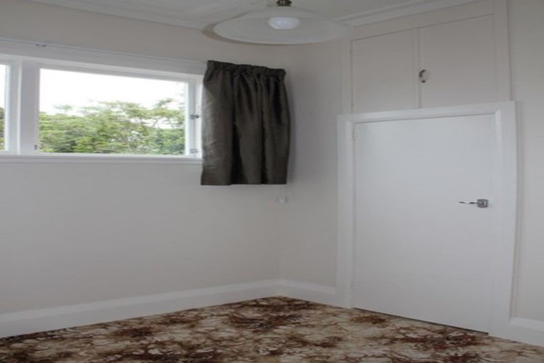 Photo of property in 33 Cardwell Street, Onehunga, Auckland, 1061