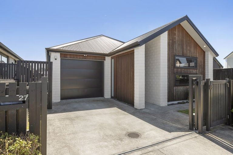 Photo of property in 27 Tangaroa Place, Poike, Tauranga, 3112