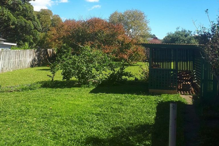 Photo of property in 22 Niccol Avenue, Narrow Neck, Auckland, 0624