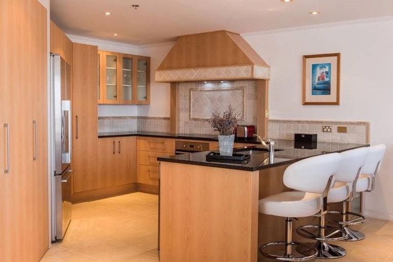 Photo of property in 87a Kilmore Street, Christchurch Central, Christchurch, 8013