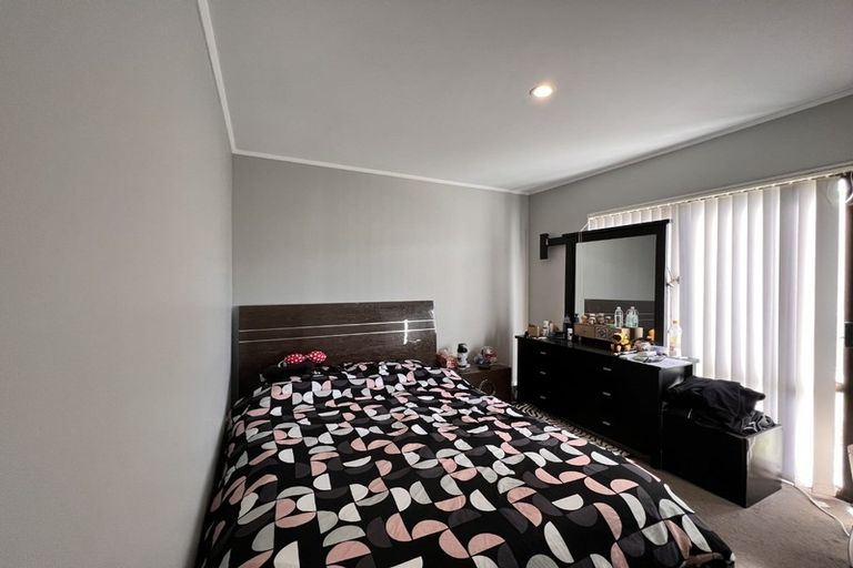 Photo of property in 3/48 Taitimu Drive, Weymouth, Auckland, 2103