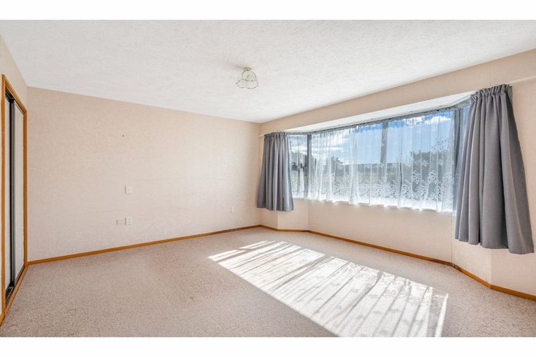 Photo of property in 66 Clifden Highway, Tuatapere, 9691