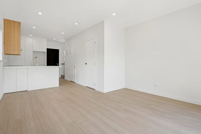 Photo of property in 2/10 Orchard Street, Wadestown, Wellington, 6012