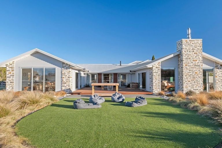 Photo of property in 2 Boundary Terrace, Twizel, 7999