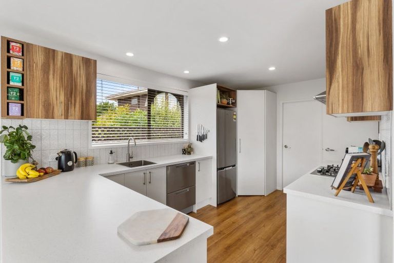 Photo of property in 6 Montclare Avenue, Ilam, Christchurch, 8041