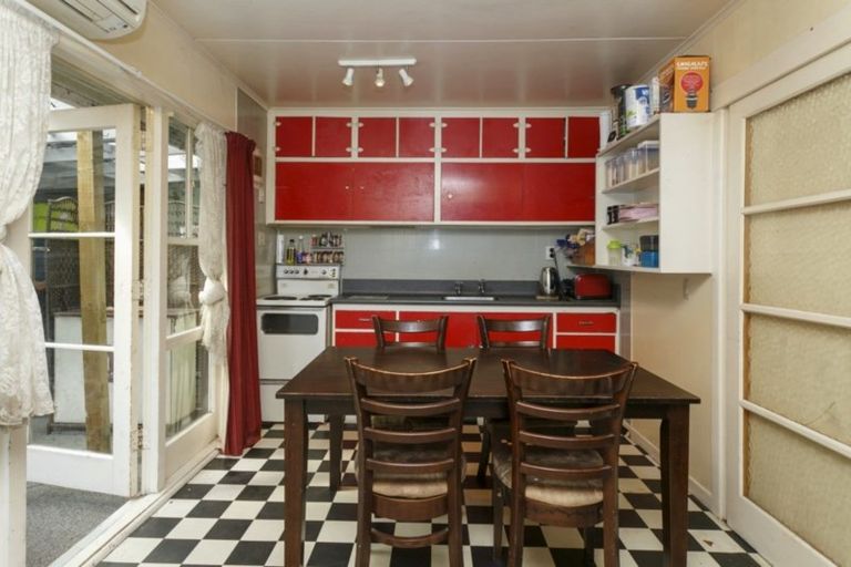 Photo of property in 132c Te Heuheu Street, Taupo, 3330