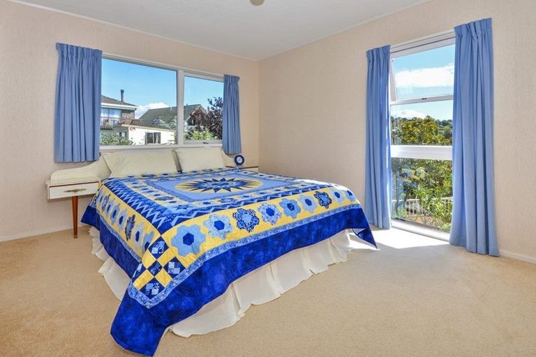 Photo of property in 125 Stapleford Crescent, Browns Bay, Auckland, 0630