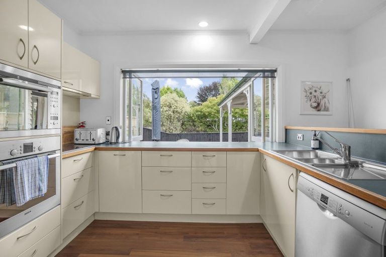 Photo of property in 28 Kuratawhiti Street, Greytown, 5712