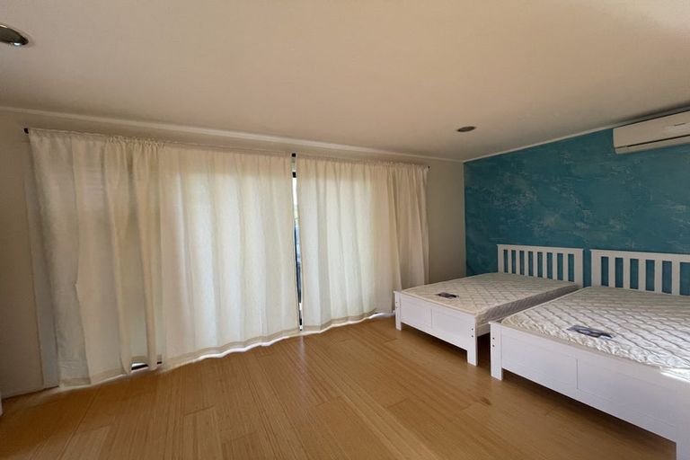 Photo of property in 1/143 Millhouse Drive, Golflands, Auckland, 2013