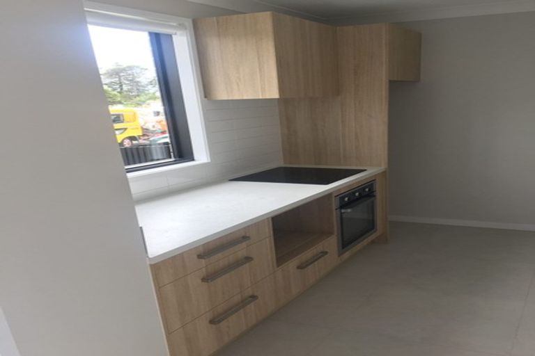 Photo of property in 21a O'meara Street, Swanson, Auckland, 0614