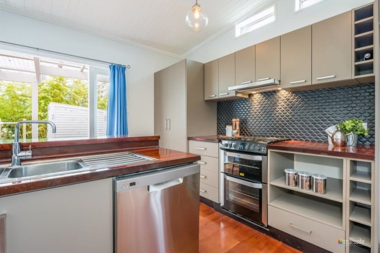 Photo of property in 22 Connolly Street, Boulcott, Lower Hutt, 5010