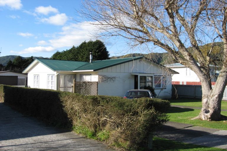 Photo of property in 7 Norfolk Street, Wainuiomata, Lower Hutt, 5014