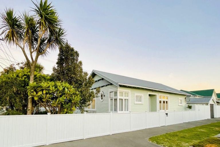 Photo of property in 394 Jackson Street, Petone, Lower Hutt, 5012