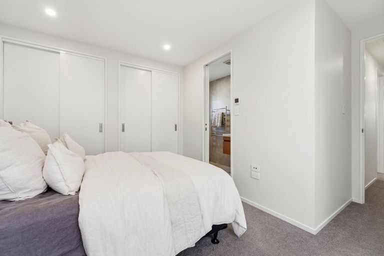 Photo of property in 33e Stanley Avenue, Milford, Auckland, 0620
