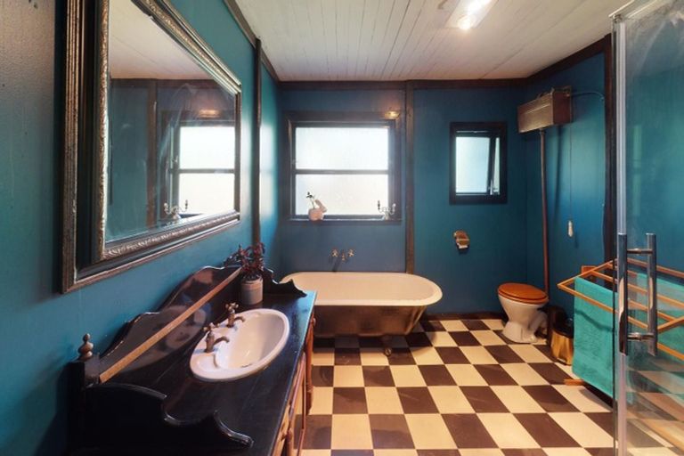 Photo of property in 7 Pirie Street, Palmerston North, 4410