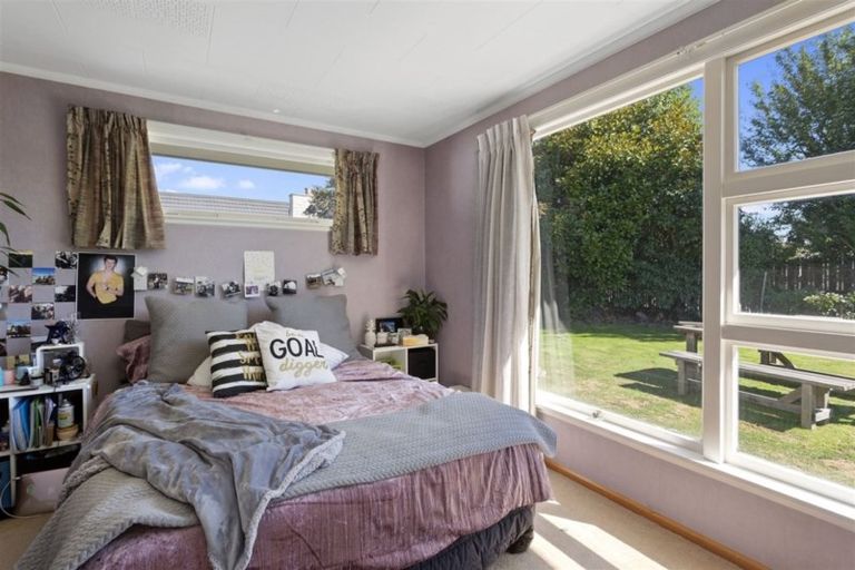 Photo of property in 183 West Belt, Rangiora, 7400