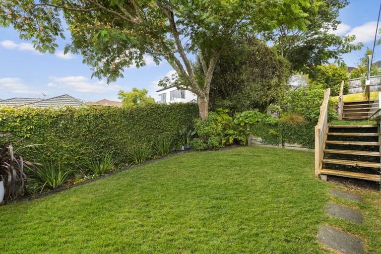 Photo of property in 6 Stephanie Close, Glenfield, Auckland, 0629