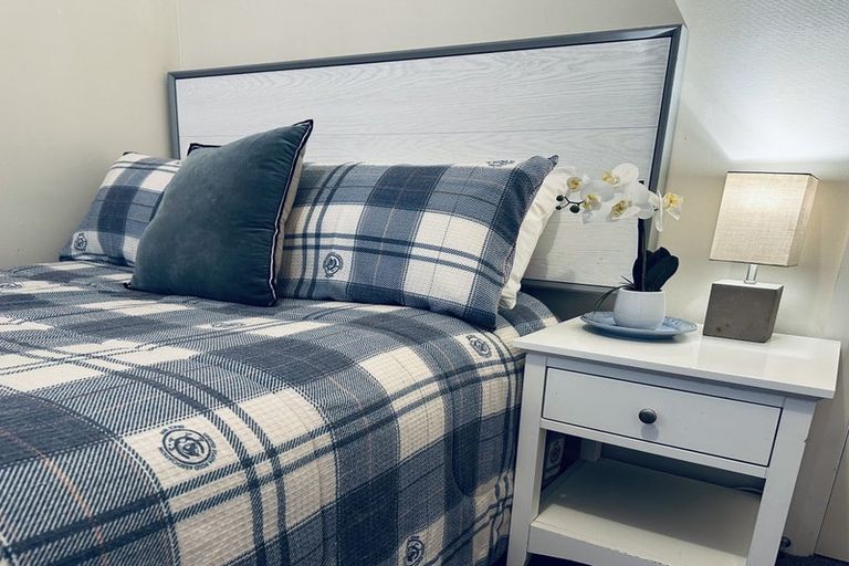 Photo of property in 1107 Caroline Road, Mayfair, Hastings, 4122