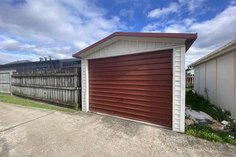 Photo of property in 2/5 Ruahine Street, Trentham, Upper Hutt, 5018