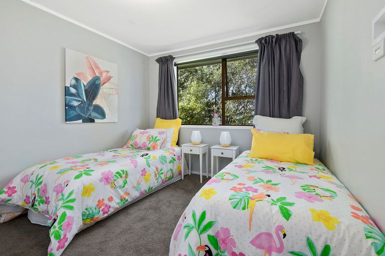 Photo of property in 44 Matua Road, Huapai, Kumeu, 0810