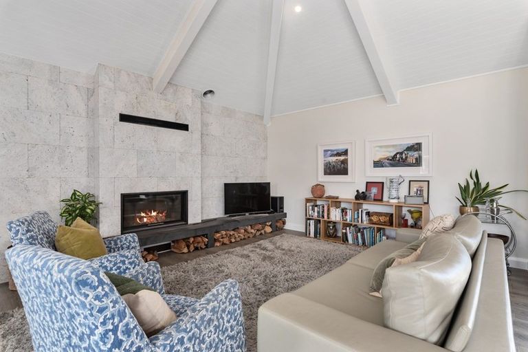 Photo of property in 8 Awanui Crescent, Matakana, Warkworth, 0985