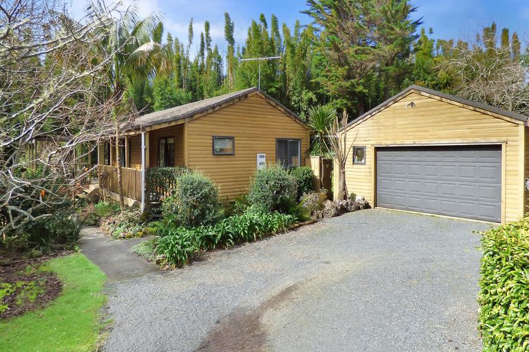Photo of property in 61 Wharau Road, Kerikeri, 0293