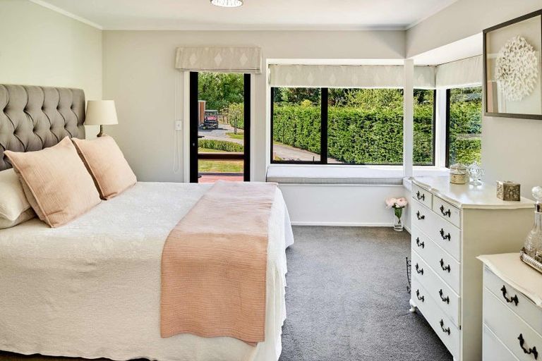 Photo of property in 262b Katherine Mansfield Drive, Whitemans Valley, Upper Hutt, 5371