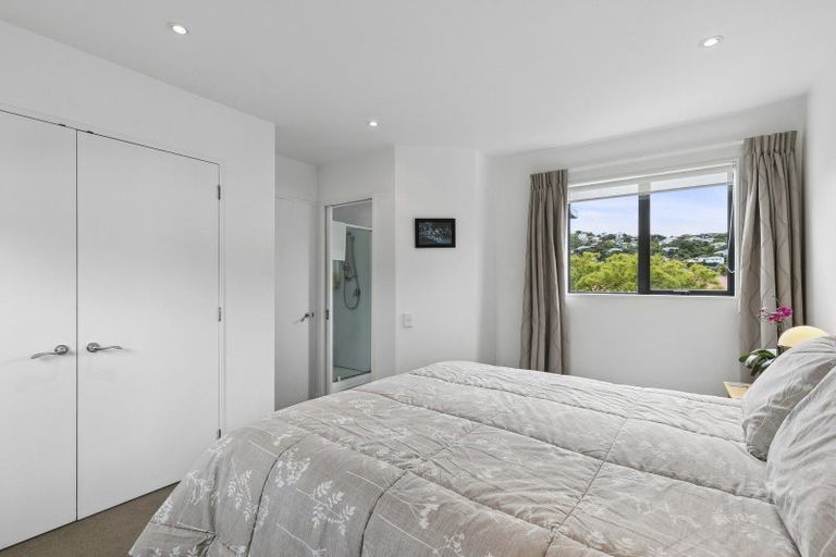 Photo of property in 42b Glamis Avenue, Strathmore Park, Wellington, 6022