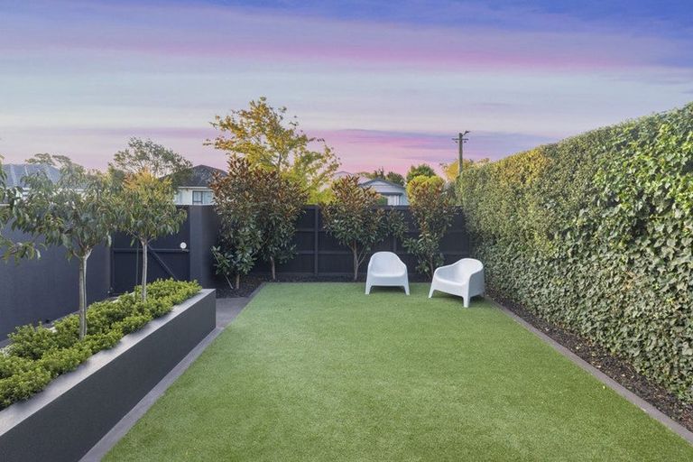 Photo of property in 184 Weston Road, St Albans, Christchurch, 8052