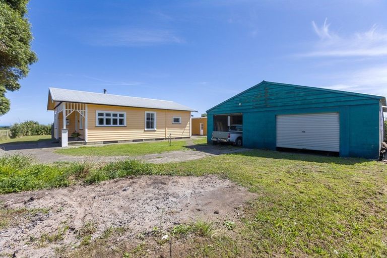 Photo of property in 246 Stent Road, Warea, New Plymouth, 4381