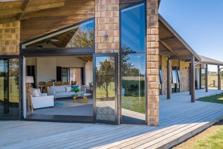 Photo of property in 450 Fencourt Road, Cambridge, Hamilton, 3493