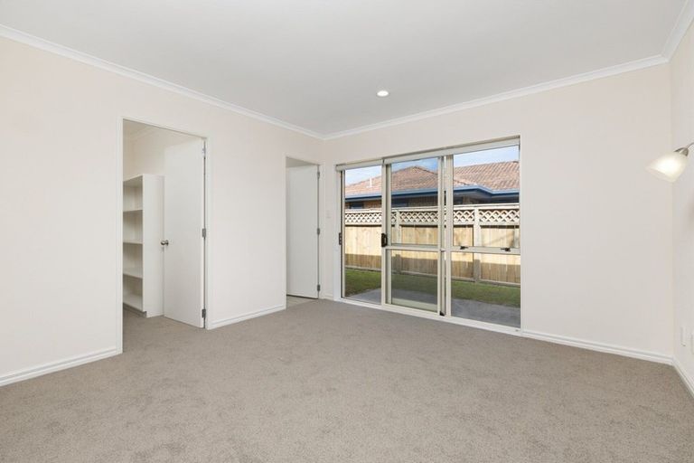 Photo of property in 142 Evans Road, Papamoa Beach, Papamoa, 3118