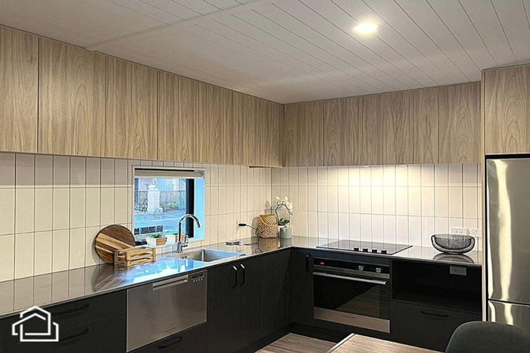 Photo of property in 2 Dallas Lane, Caversham, Dunedin, 9012